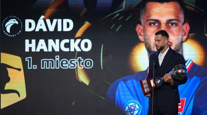 Futbalista roka s novým víťazom. Duo trénerov si vyjadrilo rešpekt